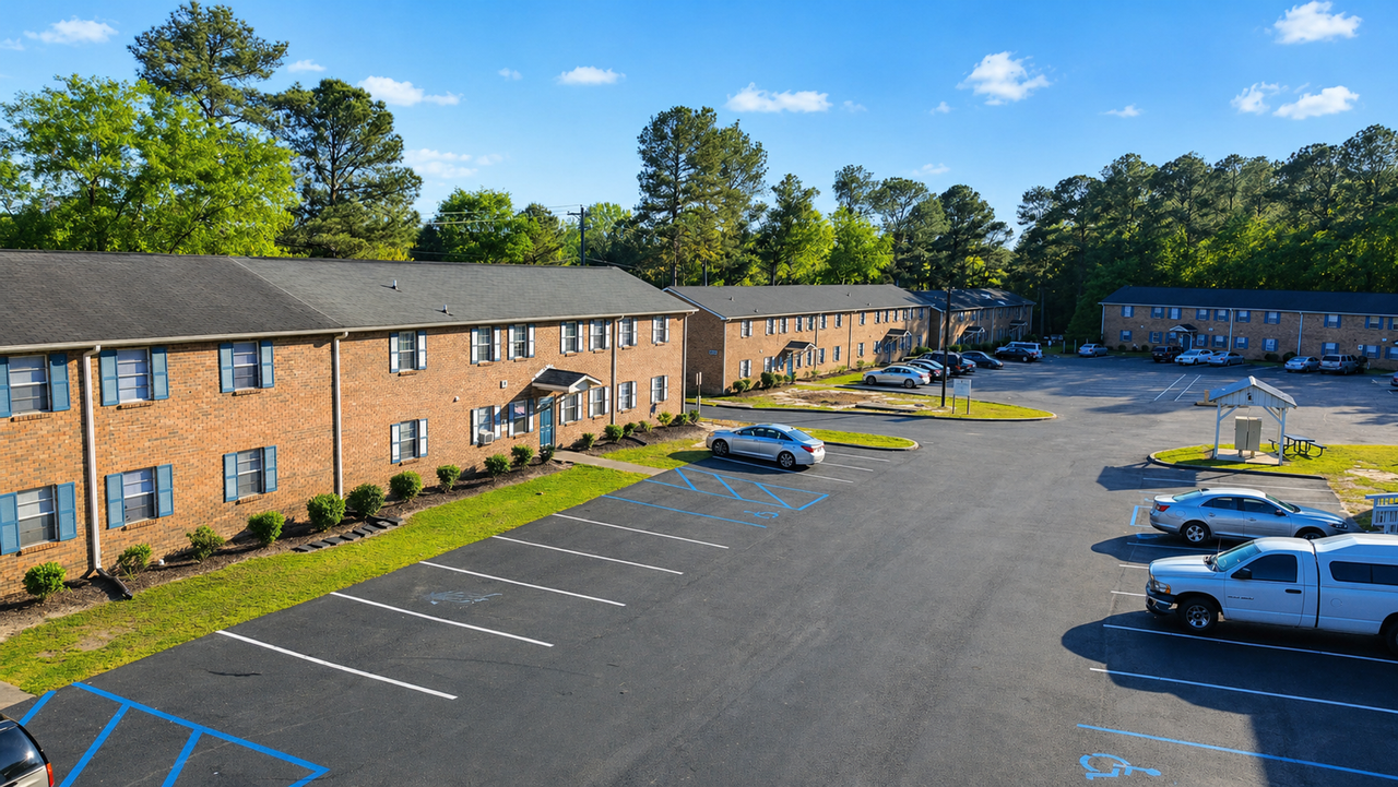 The PinesAt Farrow - Photo 7 of 31