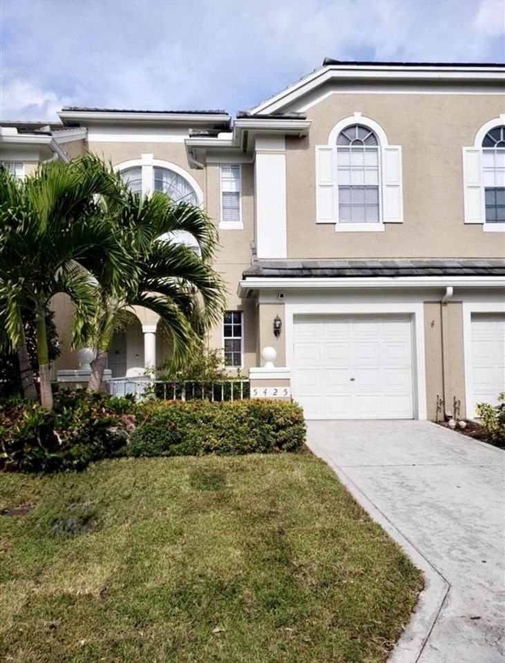 5425 Grand Park Place - Photo 2 of 7