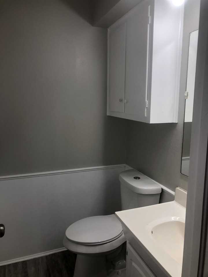 8300 Nw 38th St - Photo 2 of 20