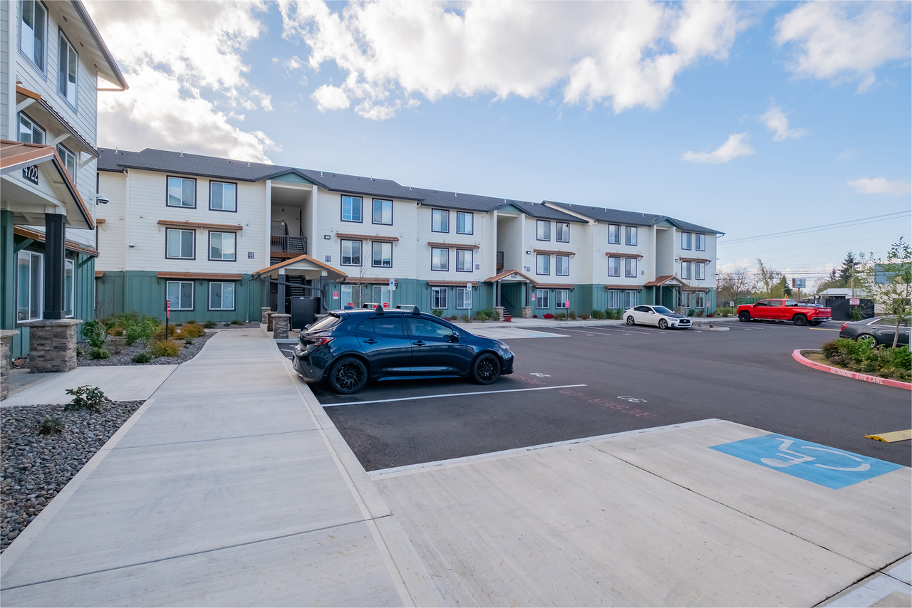 Birch Place Apartments - Photo 7 of 34