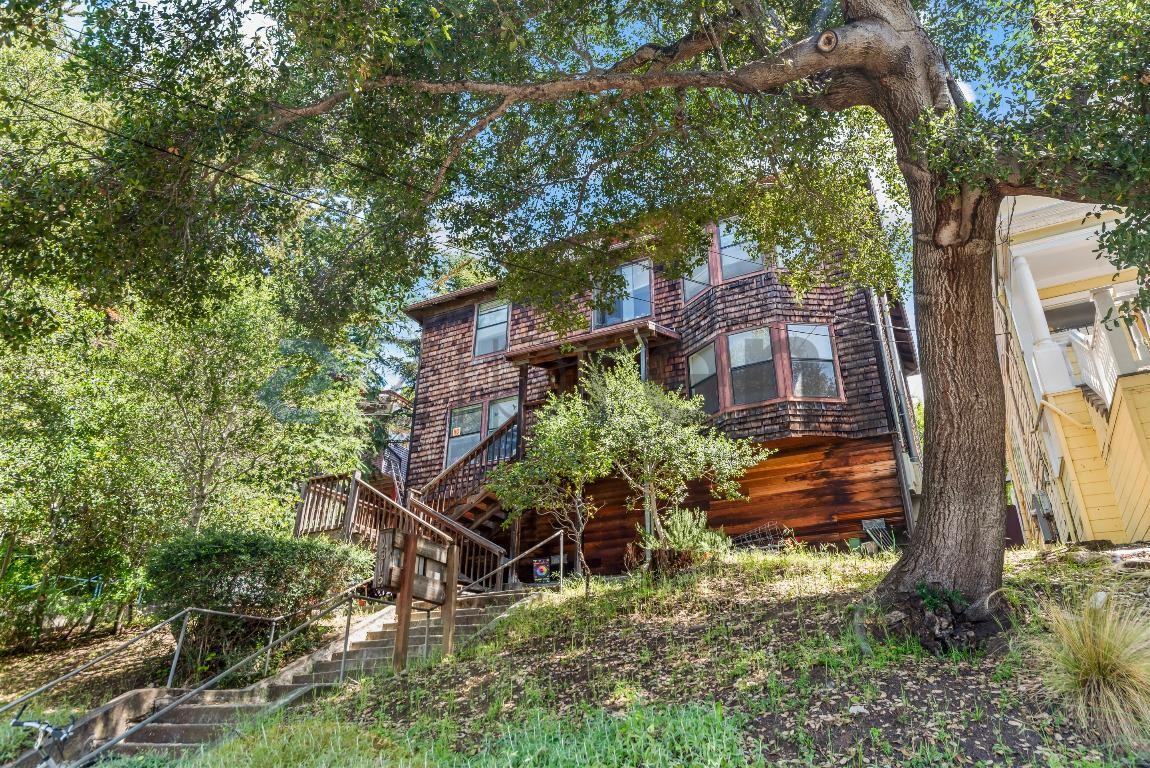 1315 Spruce St #1 - Photo 2 of 19