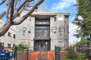 1513 W 12th Pl #4 - Photo 1 of 1