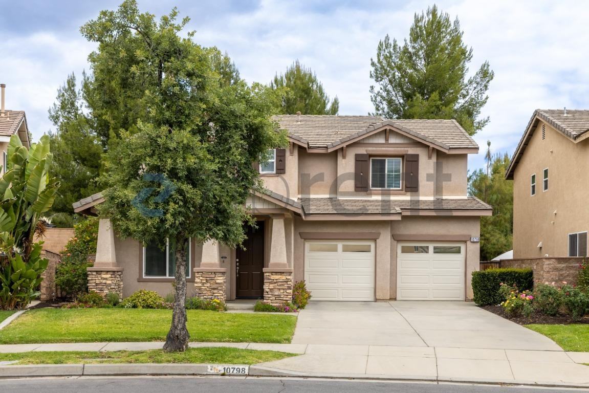 10798 Rosemary Way - Photo 2 of 25