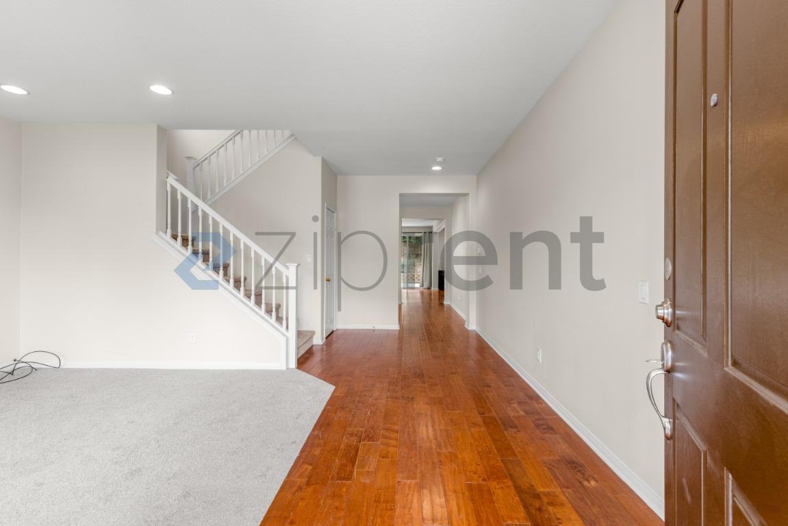 10798 Rosemary Way - Photo 6 of 25