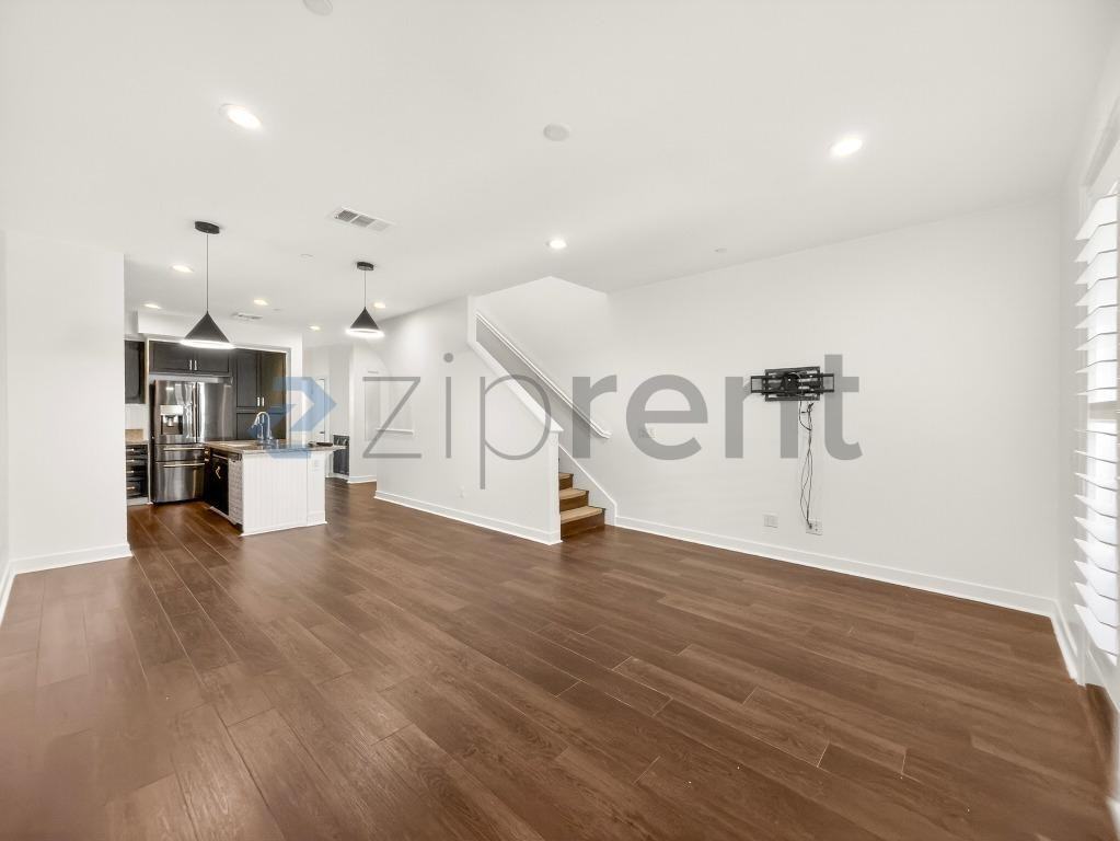 156 Hass Ln - Photo 5 of 32