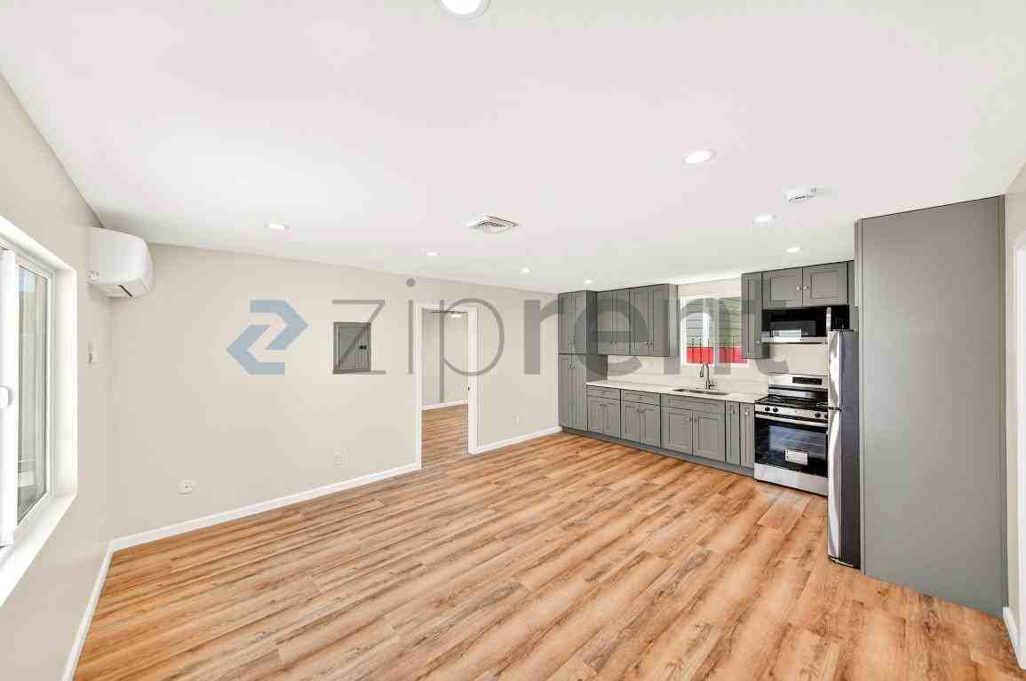 4013 S Harvard Blvd - Photo 6 of 16