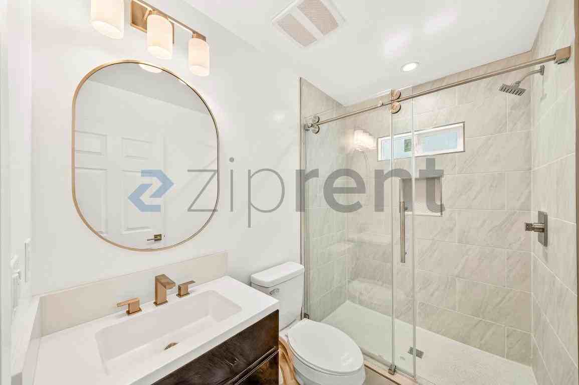 4013 S Harvard Blvd - Photo 7 of 15