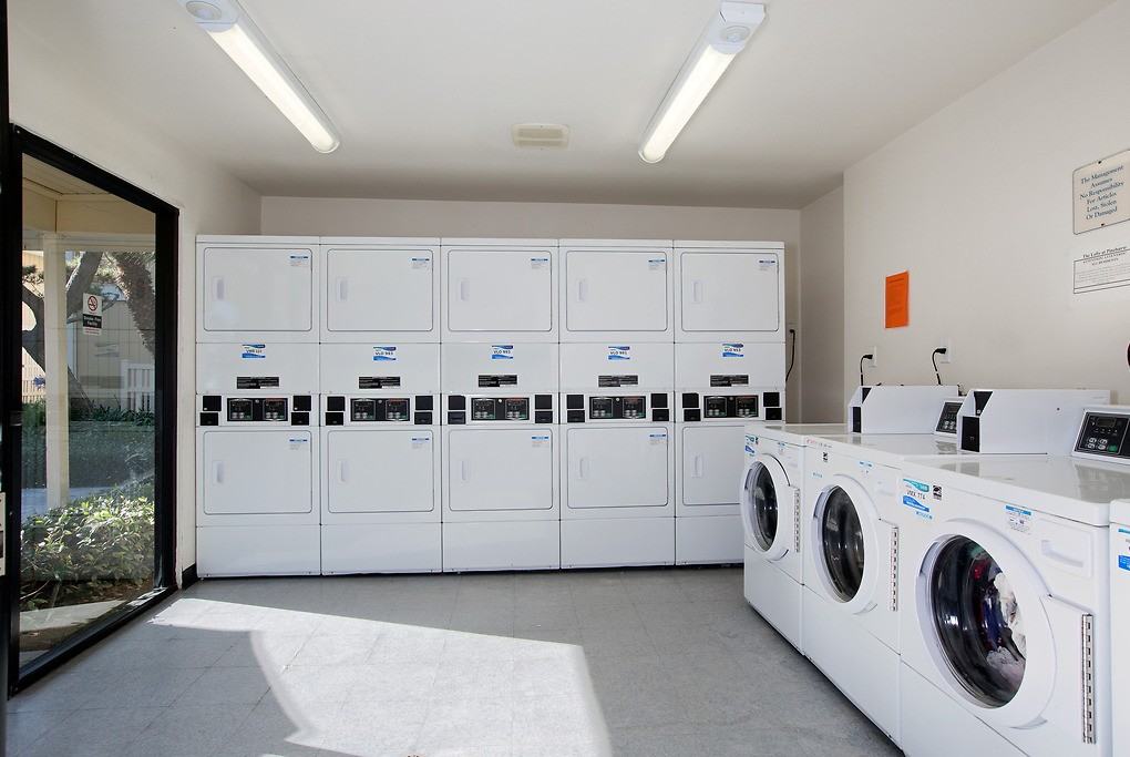 The Lofts at Pinehurst - Photo 4 of 40