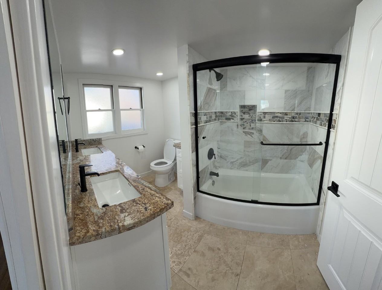 5075 Niagara Ave #15 - Photo 4 of 10