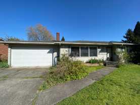 3028 Lynn St - Photo 1 of 1
