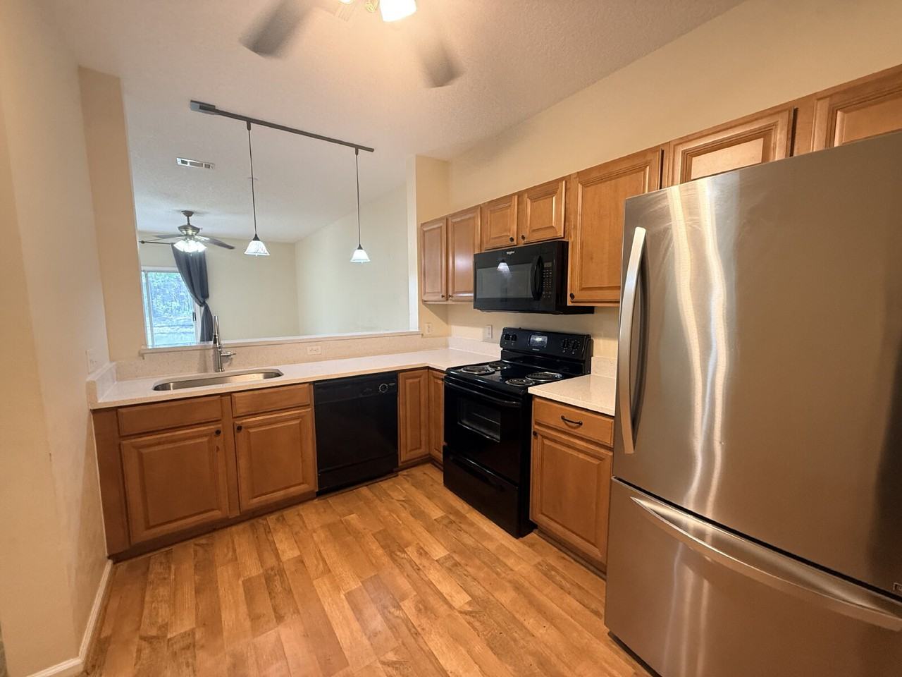 374 Scrub Jay Dr - Photo 3 of 23