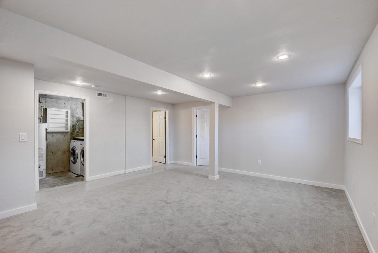 7464 E Long Ave - Photo 5 of 30