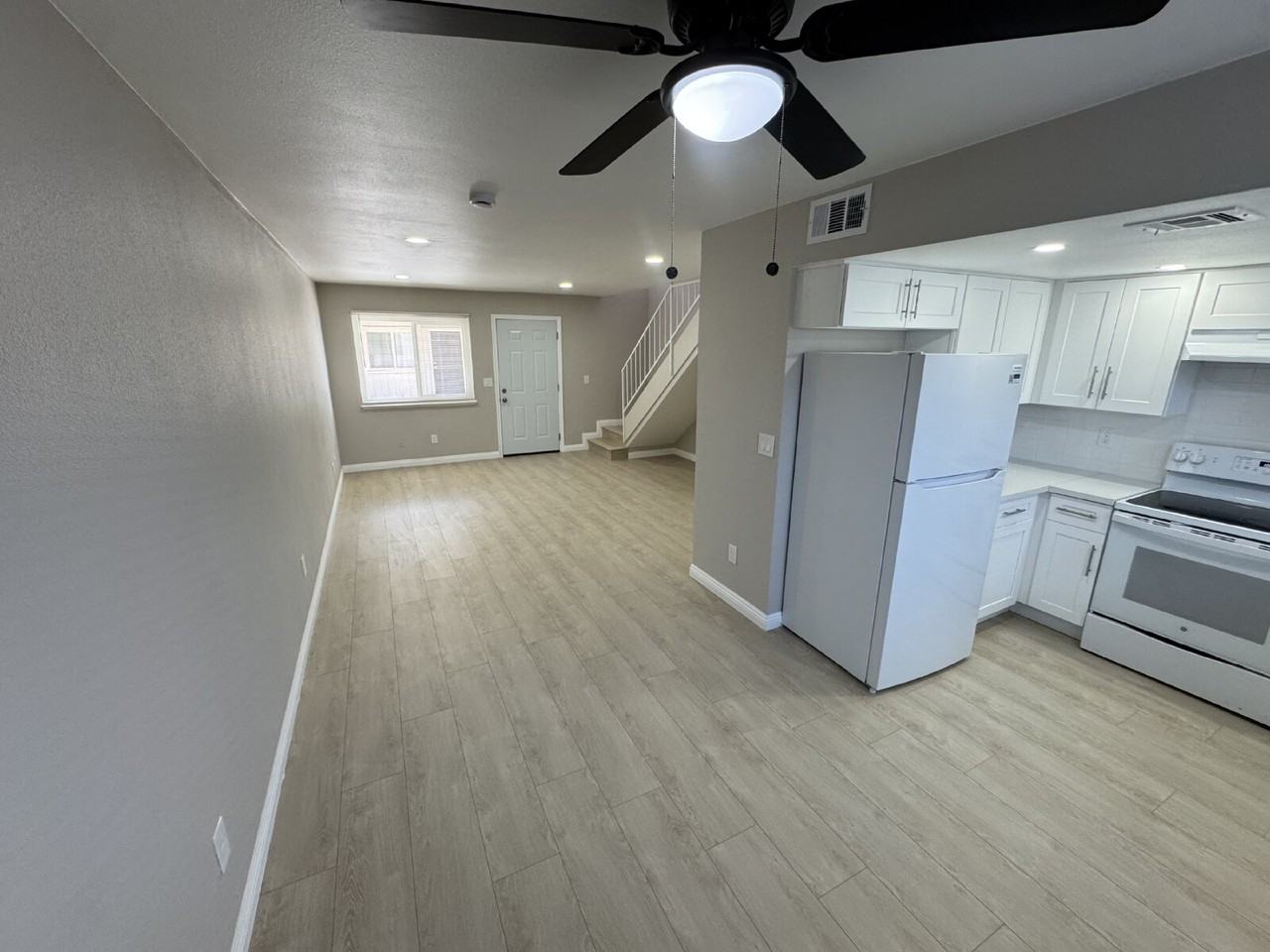 3610 Cecile Ave Apt B - Photo 6 of 11