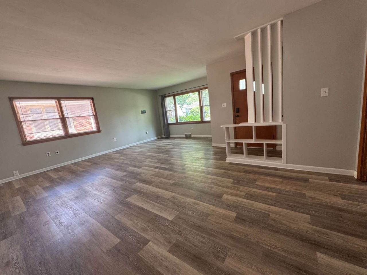 1729 W Iles Ave - Photo 4 of 22