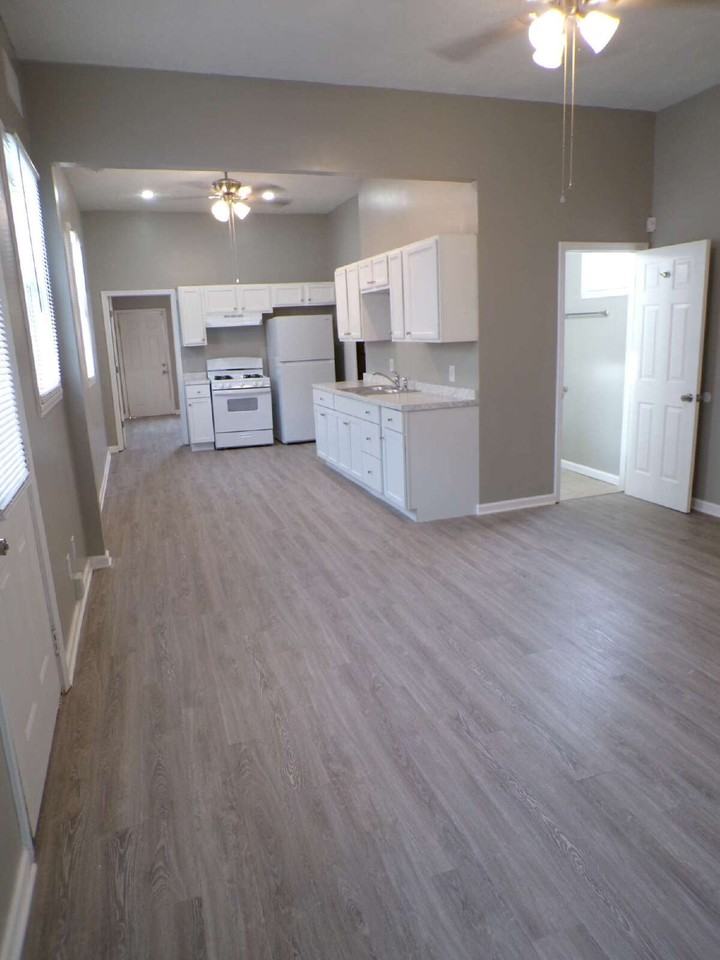 2508 Elliott Ave - Photo 7 of 19