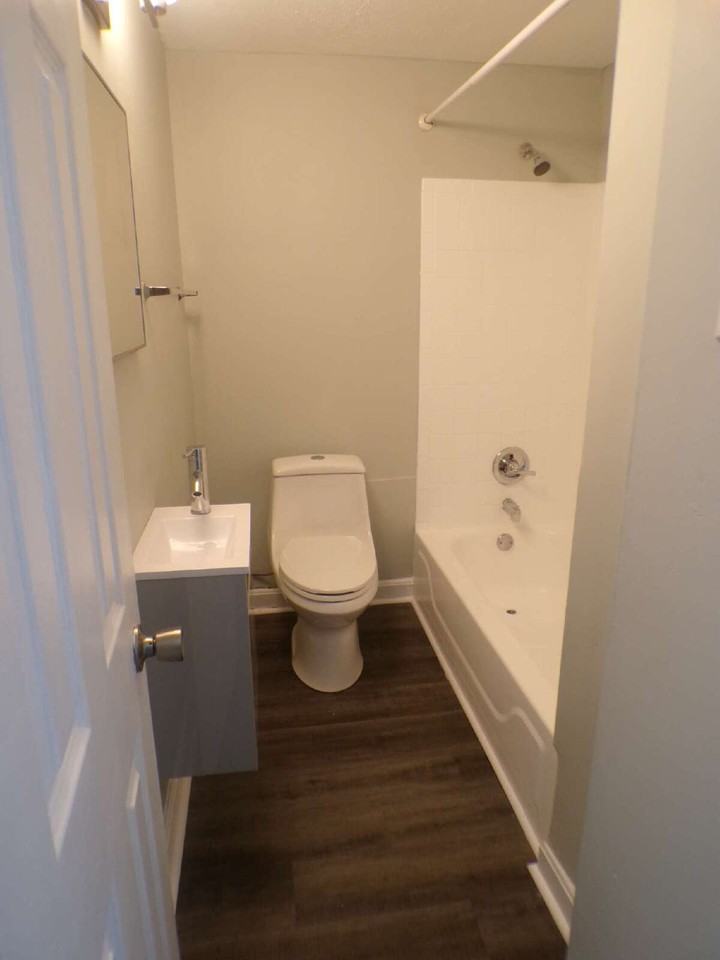 2333 Rodman St - Photo 5 of 11