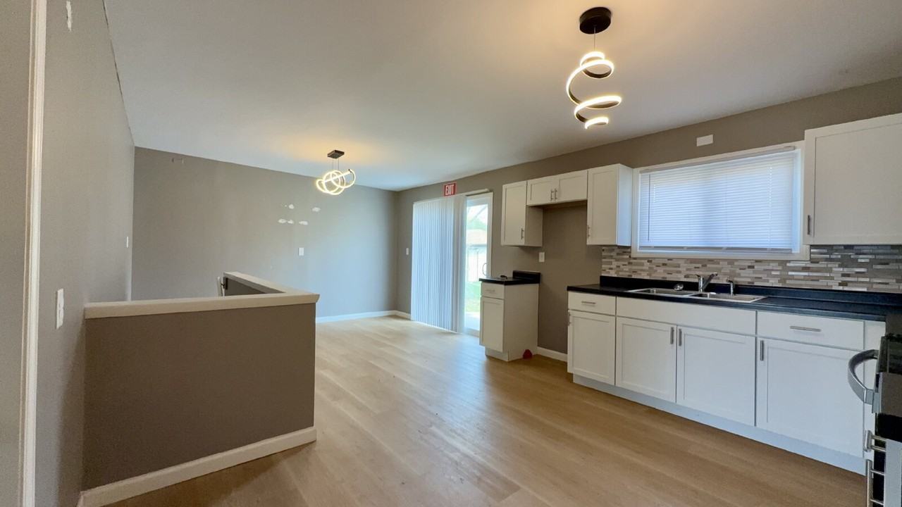 7006 W Lancaster Ave - Photo 6 of 19