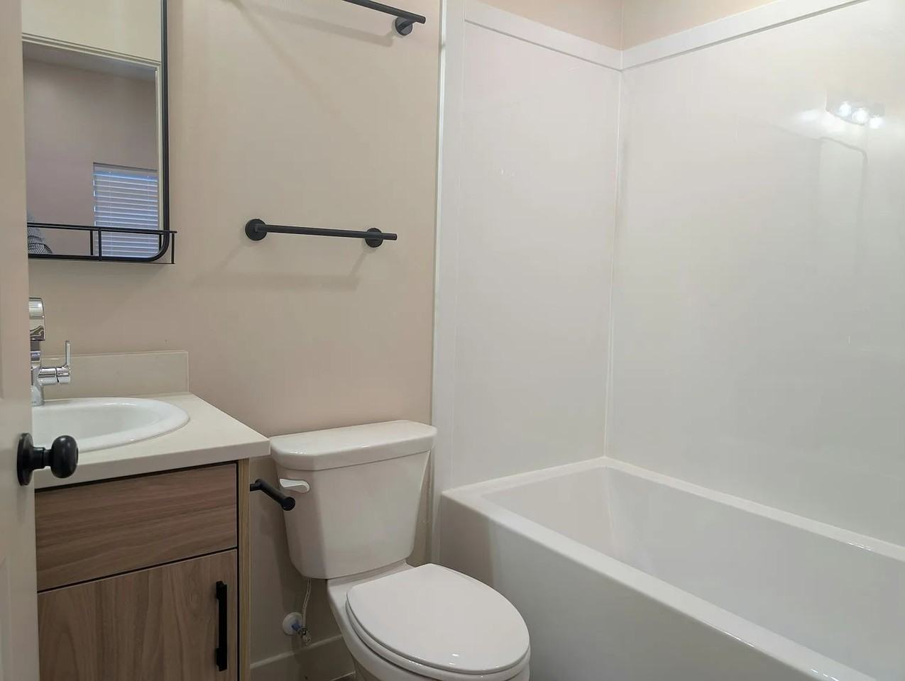 150 E 700 N #15 - Photo 5 of 10