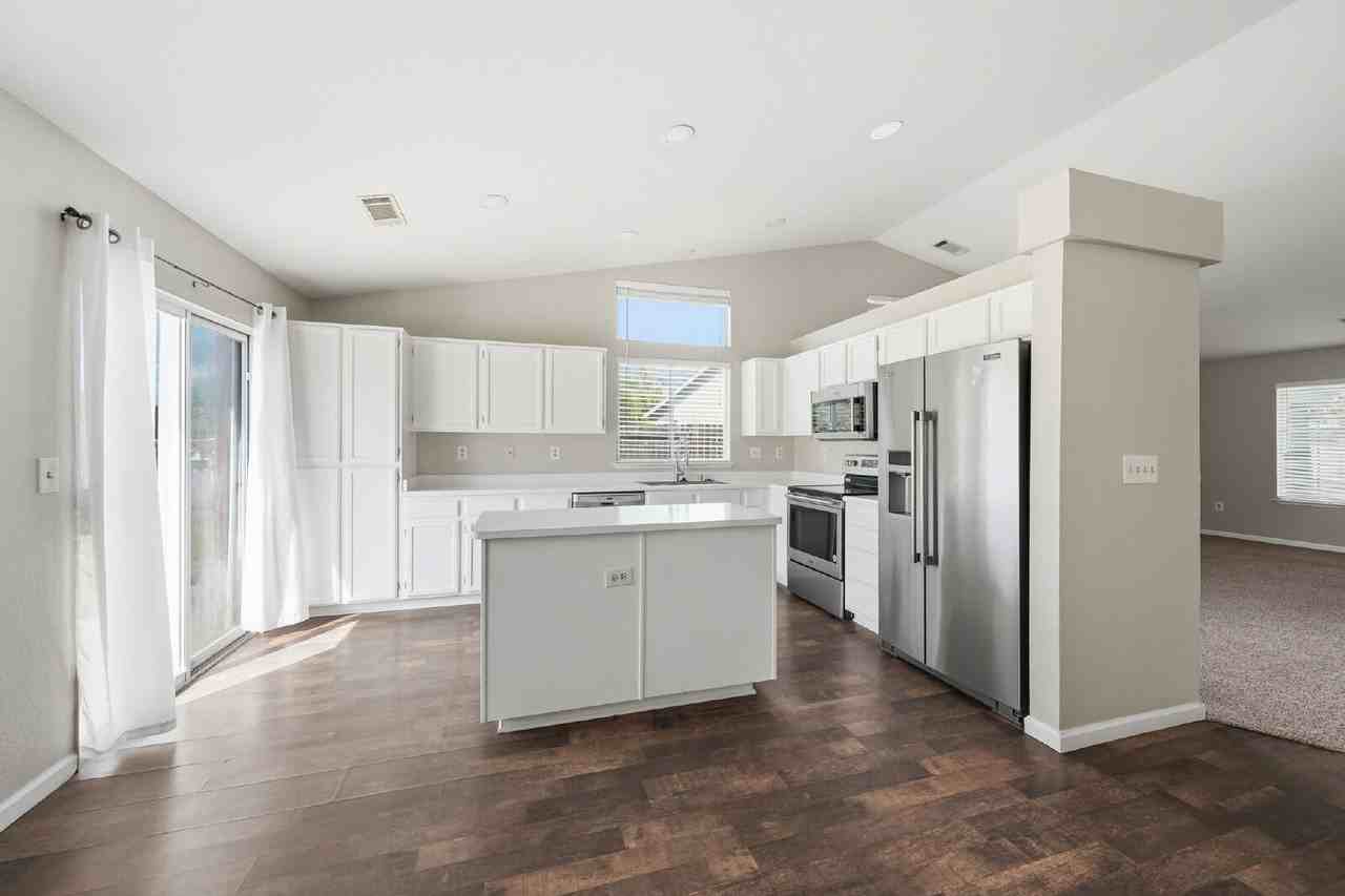 1944 Alexis Ct - Photo 6 of 31
