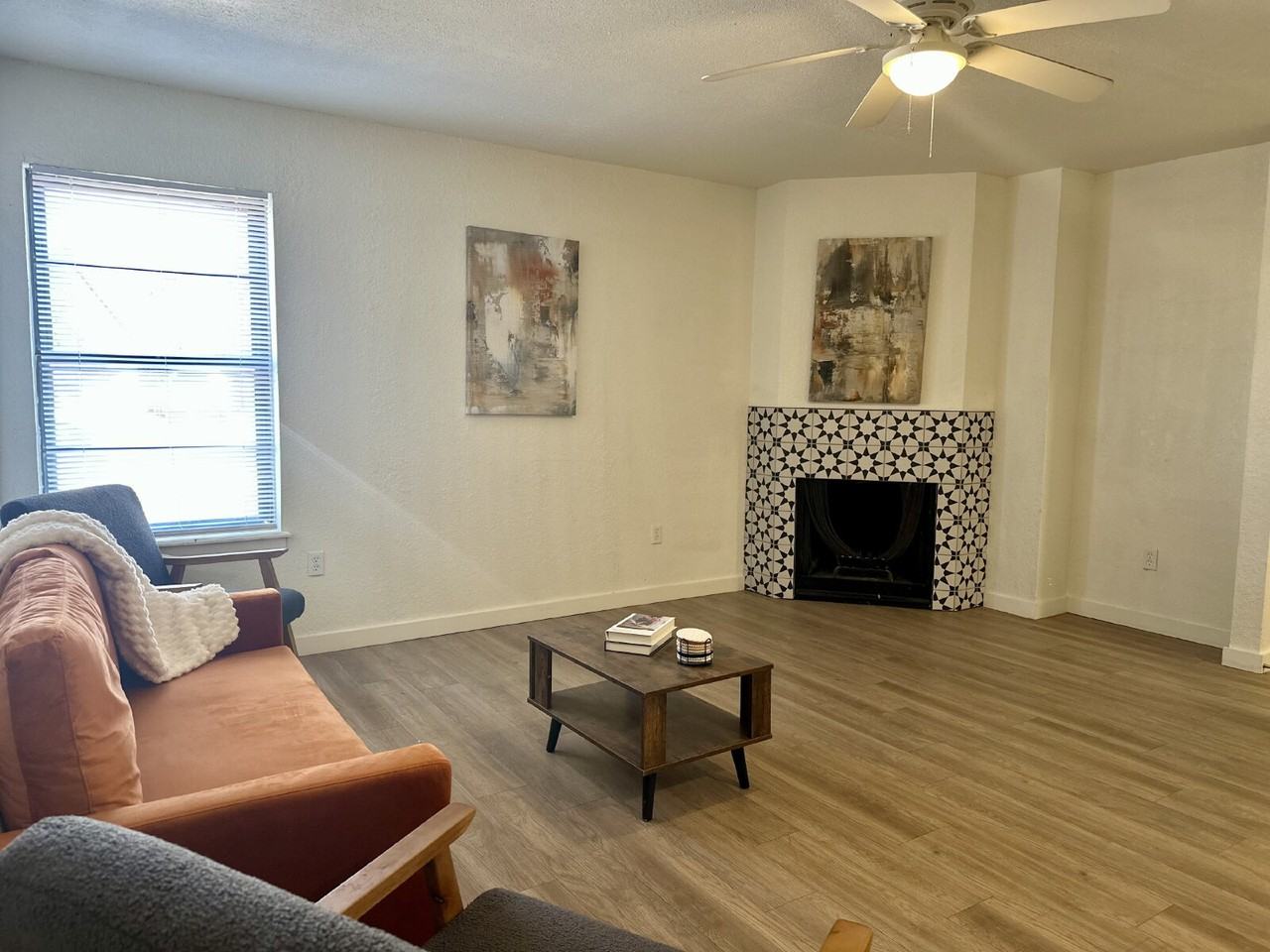2101 16th St #1J - Photo 4 of 18