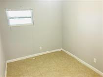 240 Lee Dr - Photo 5 of 34