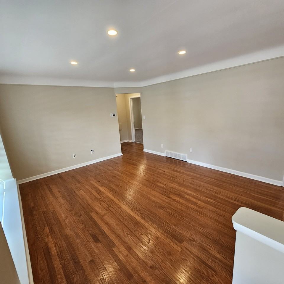 28218 Diesing Dr - Photo 3 of 23