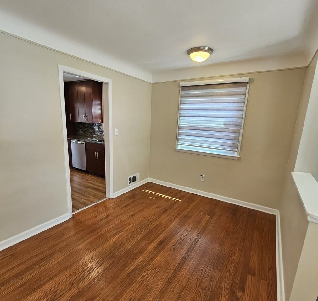 28218 Diesing Dr - Photo 5 of 23