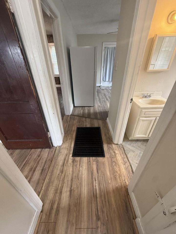 3806 W Kentucky St - Photo 3 of 13