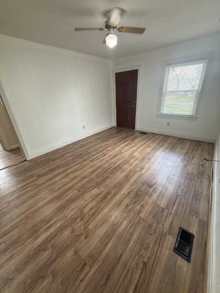 3806 W Kentucky St - Photo 7 of 13