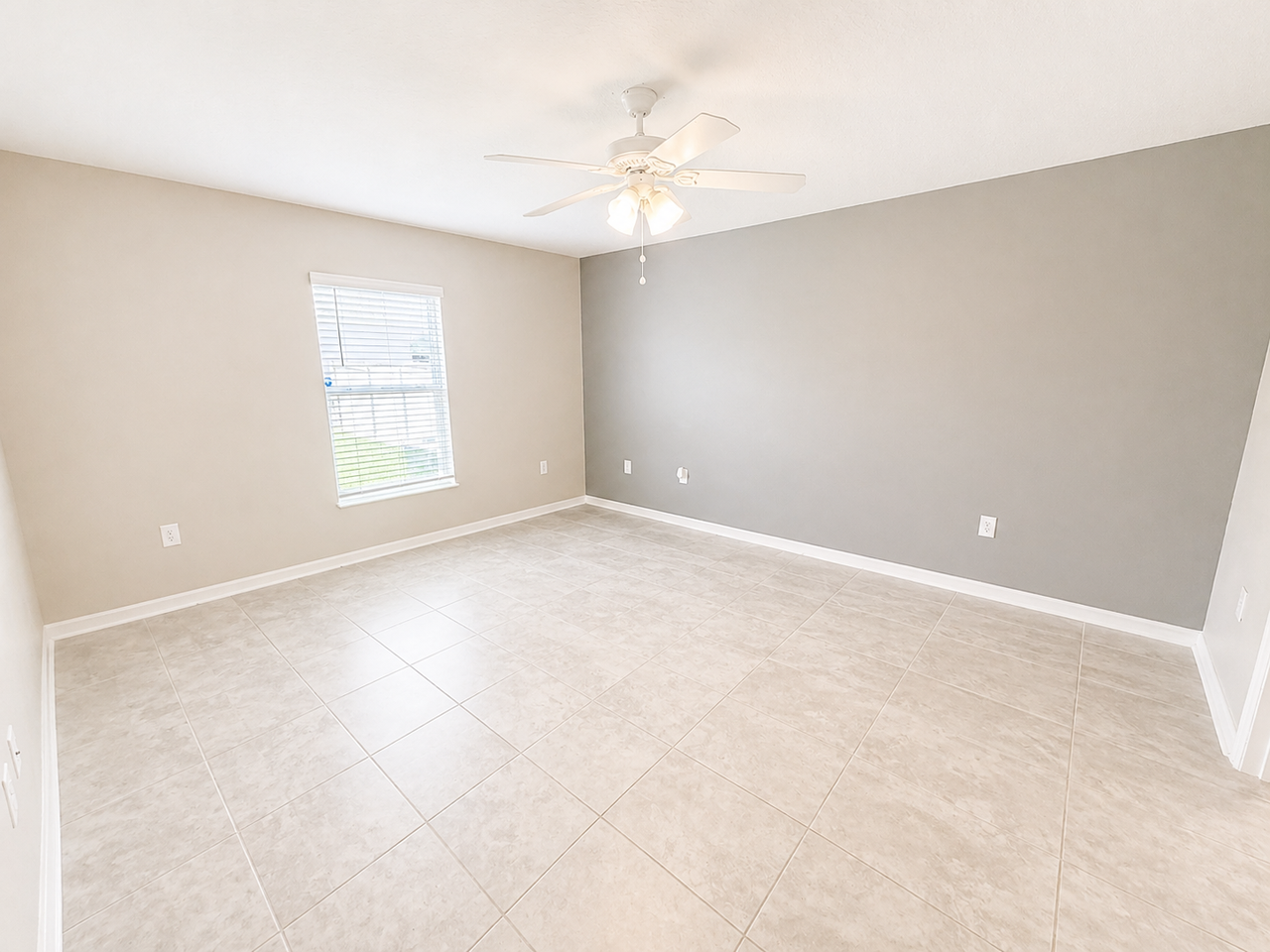 1450 Lassen St - Photo 5 of 11