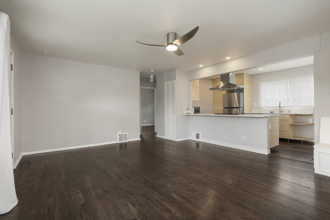 1700 Willow St - Photo 5 of 27