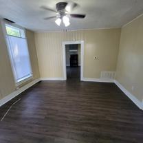 915 Marion Ave - Photo 1 of 1