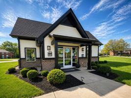 featured image of 7503 Ivywood Cir