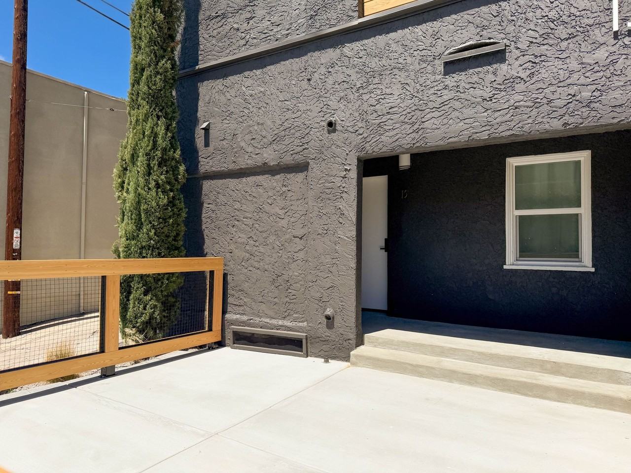 1520 Tyler House - Photo 2 of 27