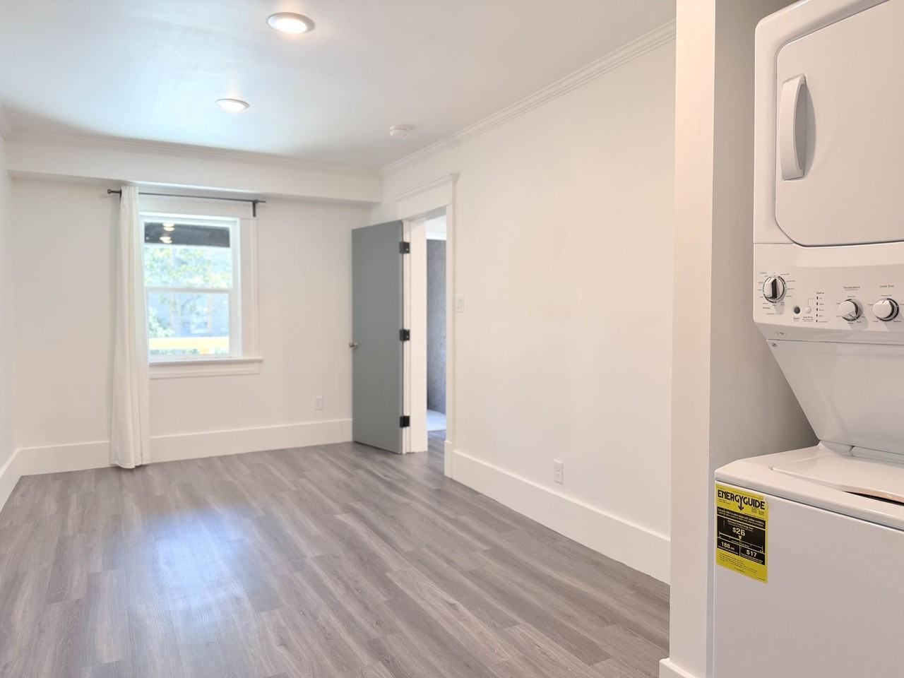 1520 Tyler House - Photo 5 of 27