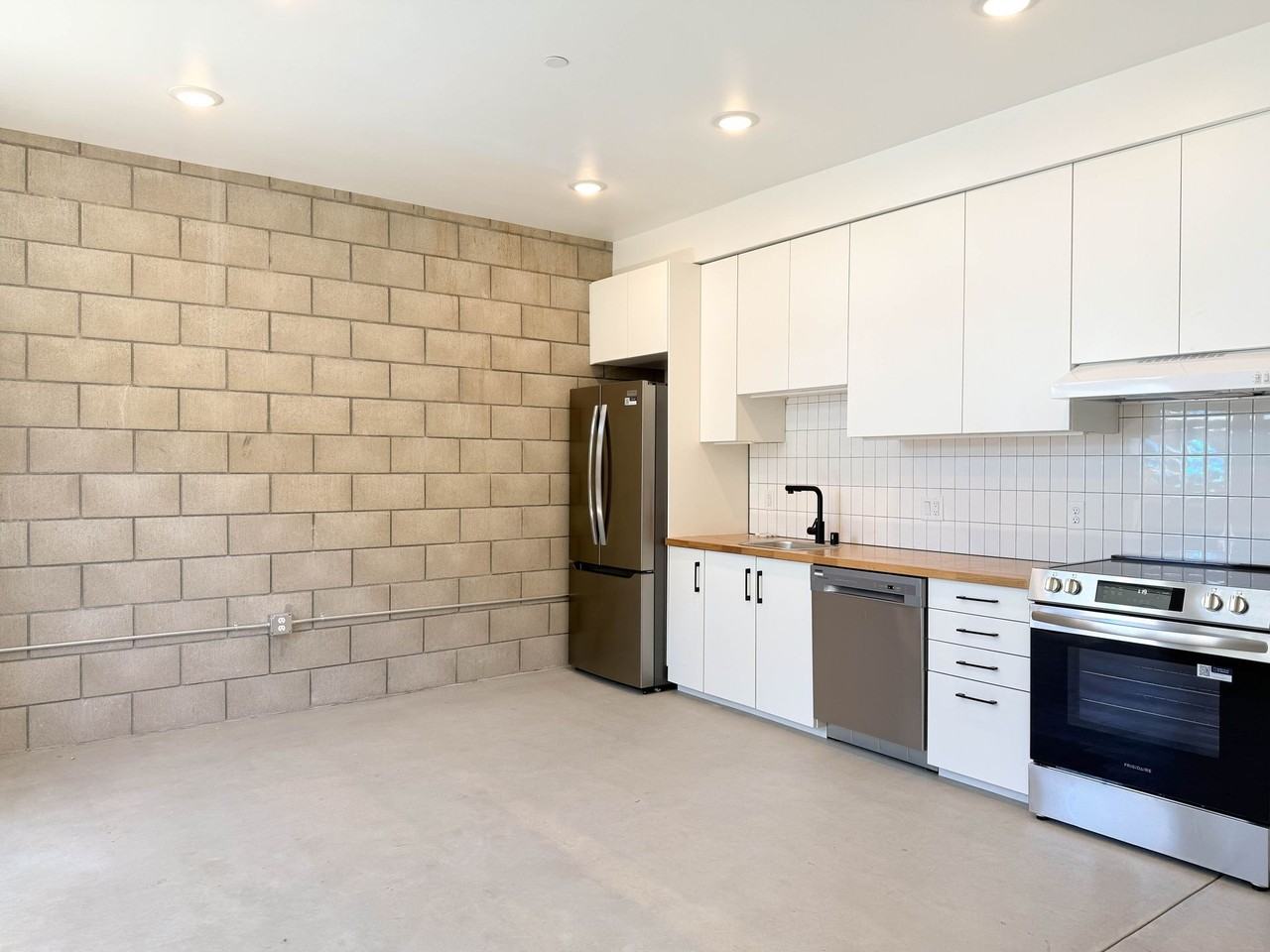 1520 Tyler House - Photo 6 of 50