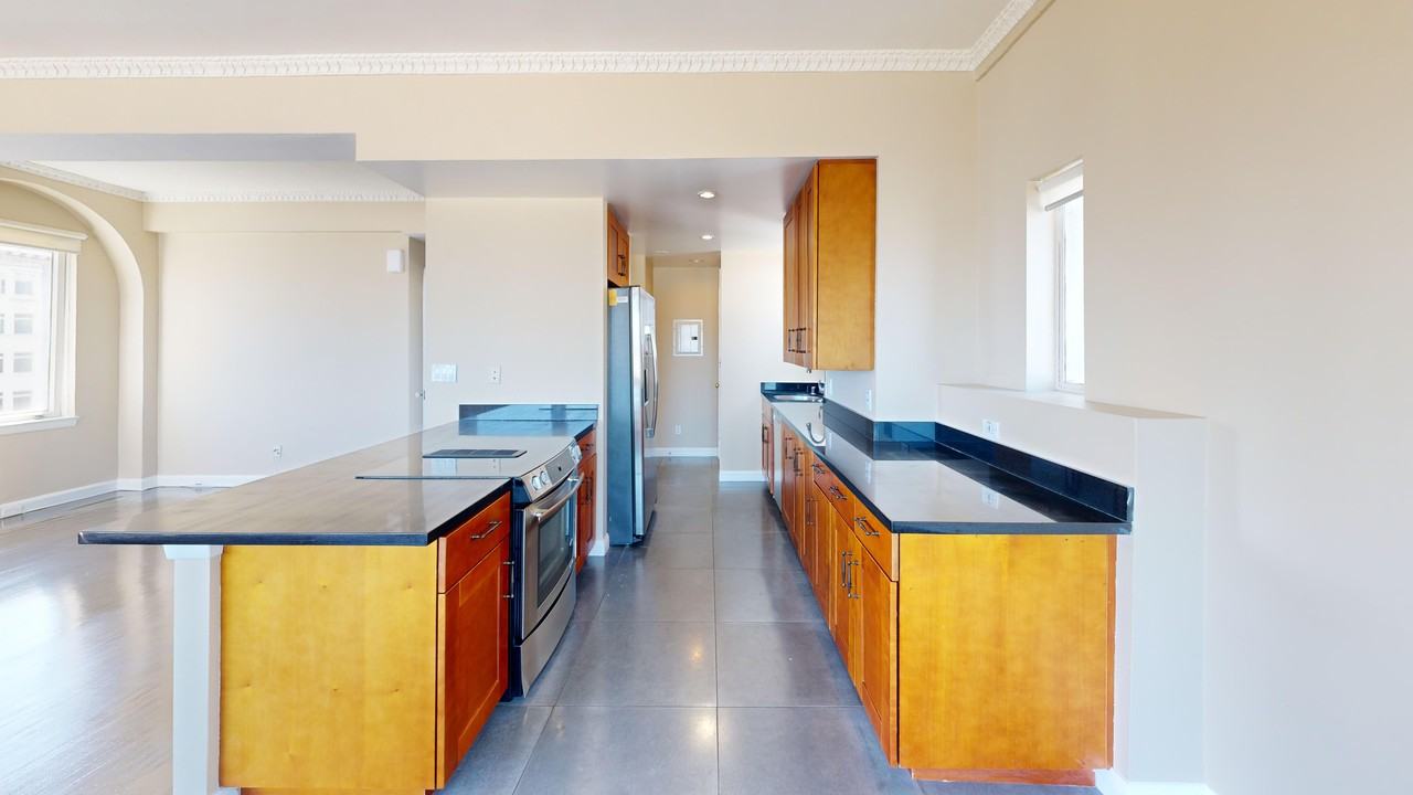 2238 Hyde Street - Photo 5 of 27
