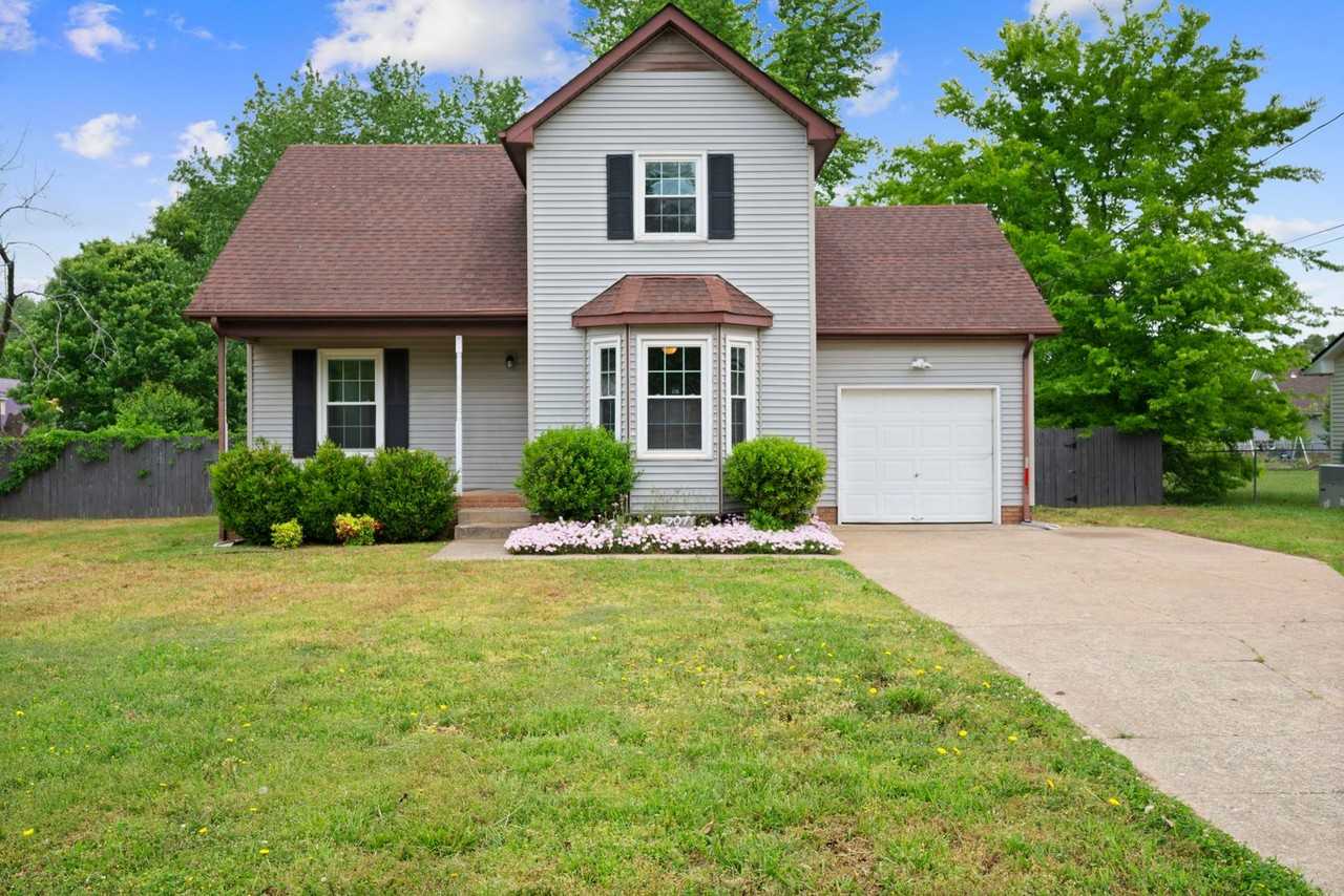 907 Desota Ln