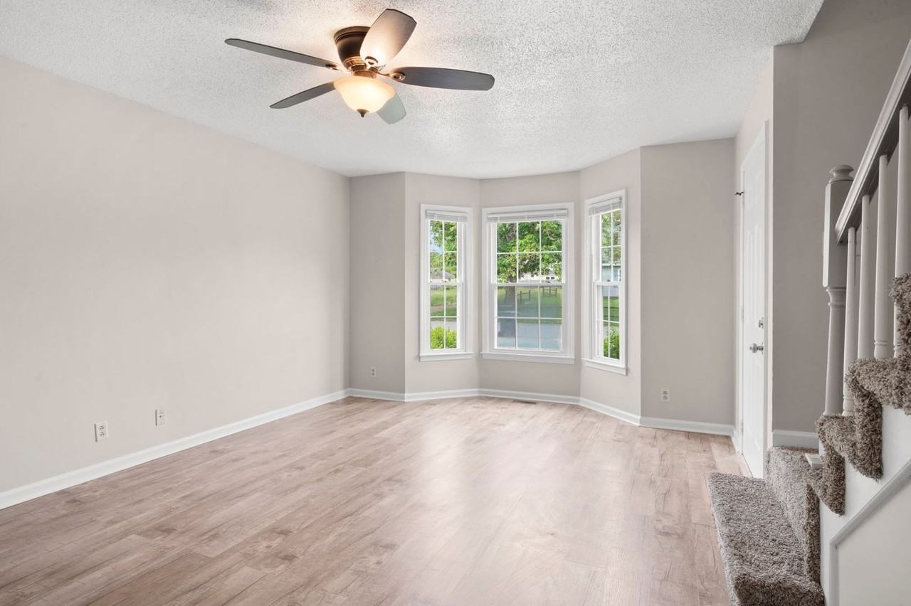 907 Desota Ln - Photo 6 of 36