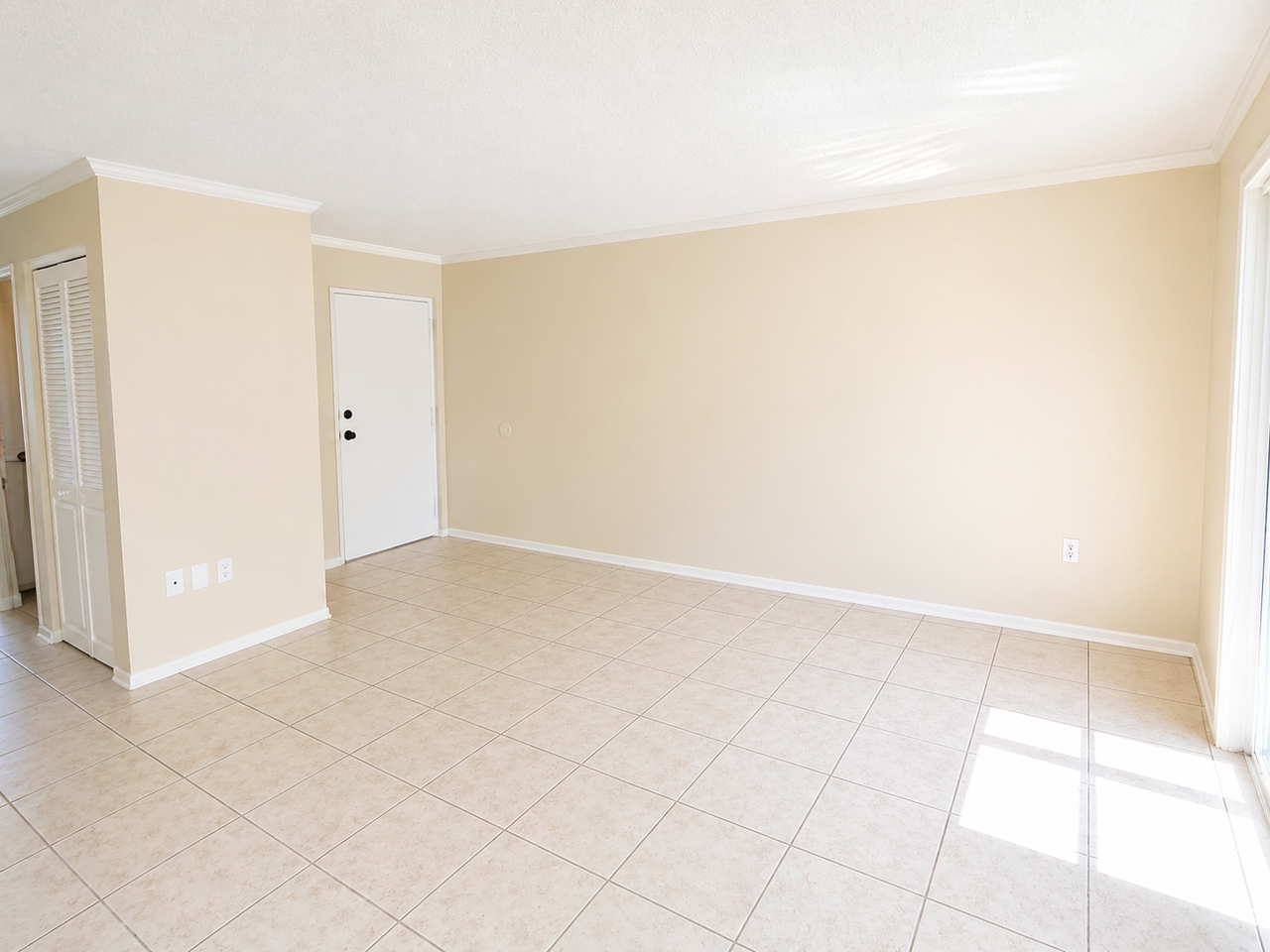 1044 82nd Ter N #1044D - Photo 4 of 24