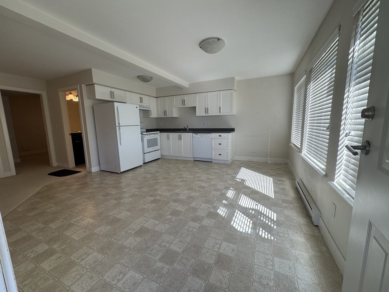 3426 Princeton Avenue - Photo 3 of 10