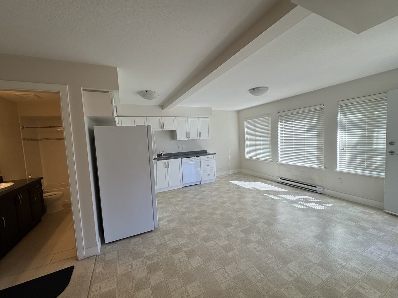 3426 Princeton Avenue - Photo 4 of 10