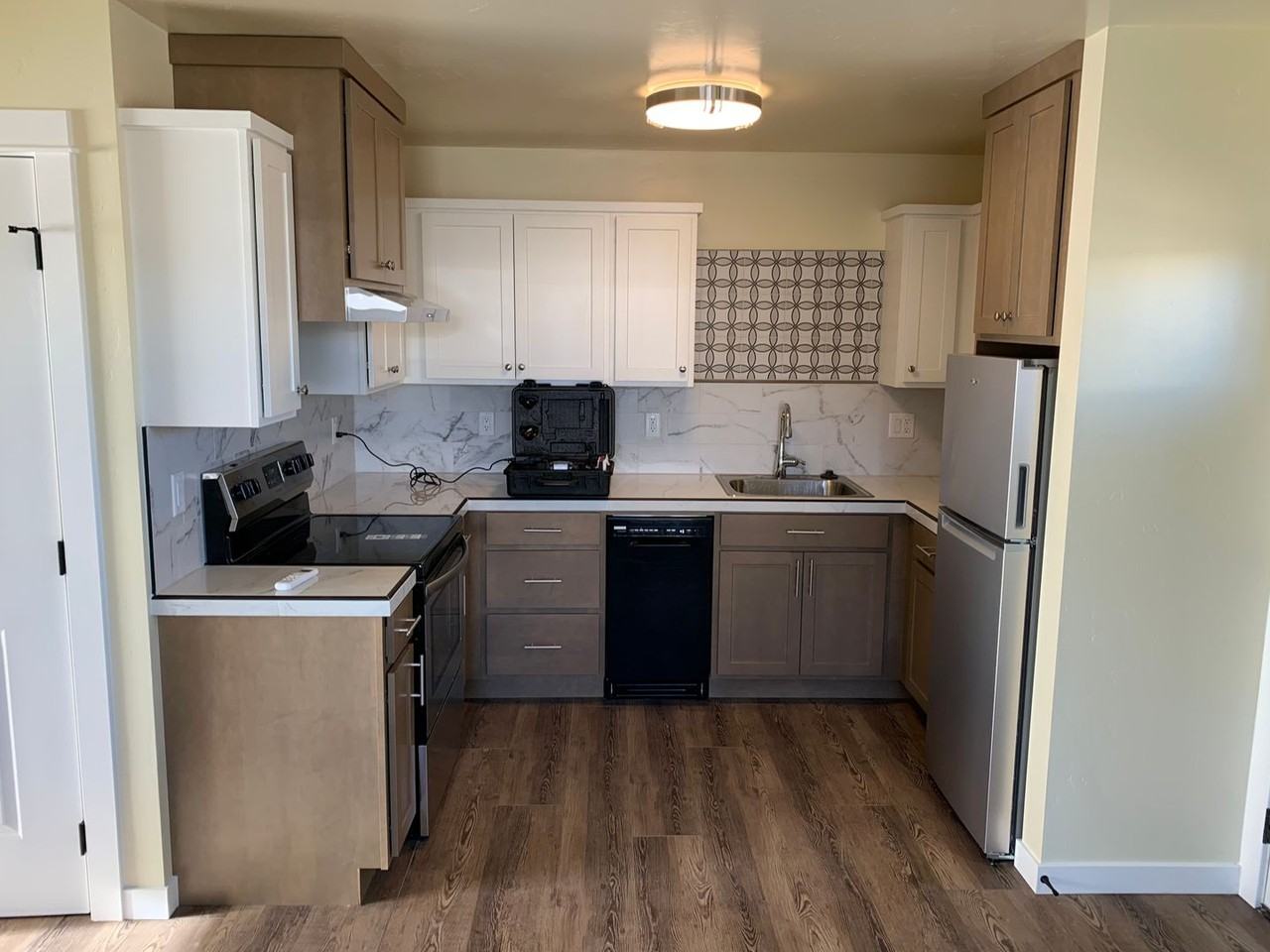 181 E Tall Fir Ct #A - Photo 2 of 13