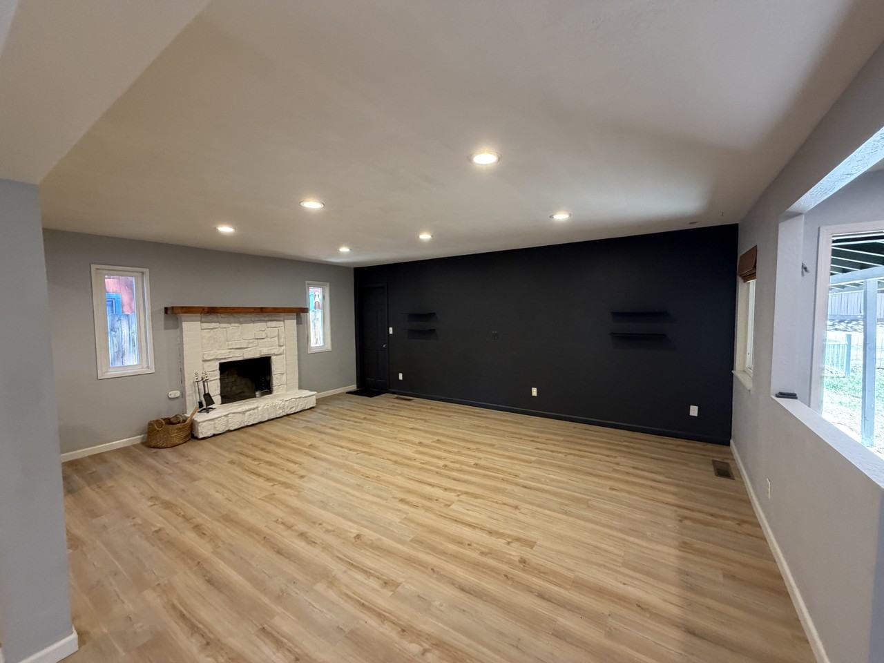 3204 Apple St #1 - Photo 5 of 21