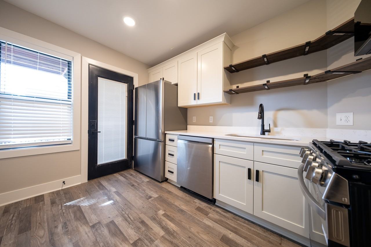 2612 2nd Ave S #1 - Photo 3 of 16