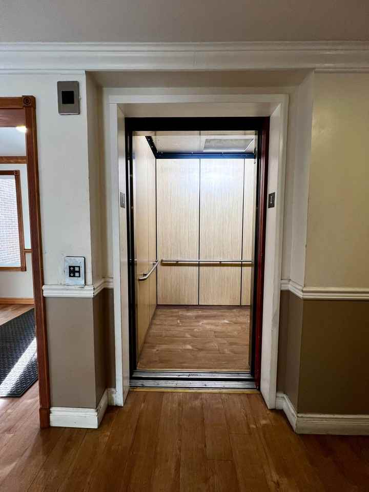 Cottage Hill Apartments - Photo 6 of 8
