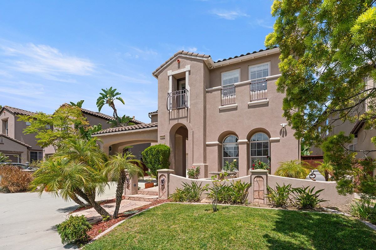 7116 Torrey Mesa Ct #1 - Photo 5 of 50