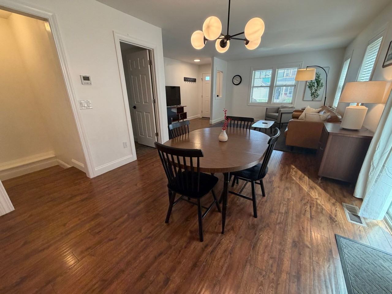 5313 Golden Hollow Rd - Photo 4 of 31
