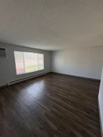 featured image of E 6th Ave