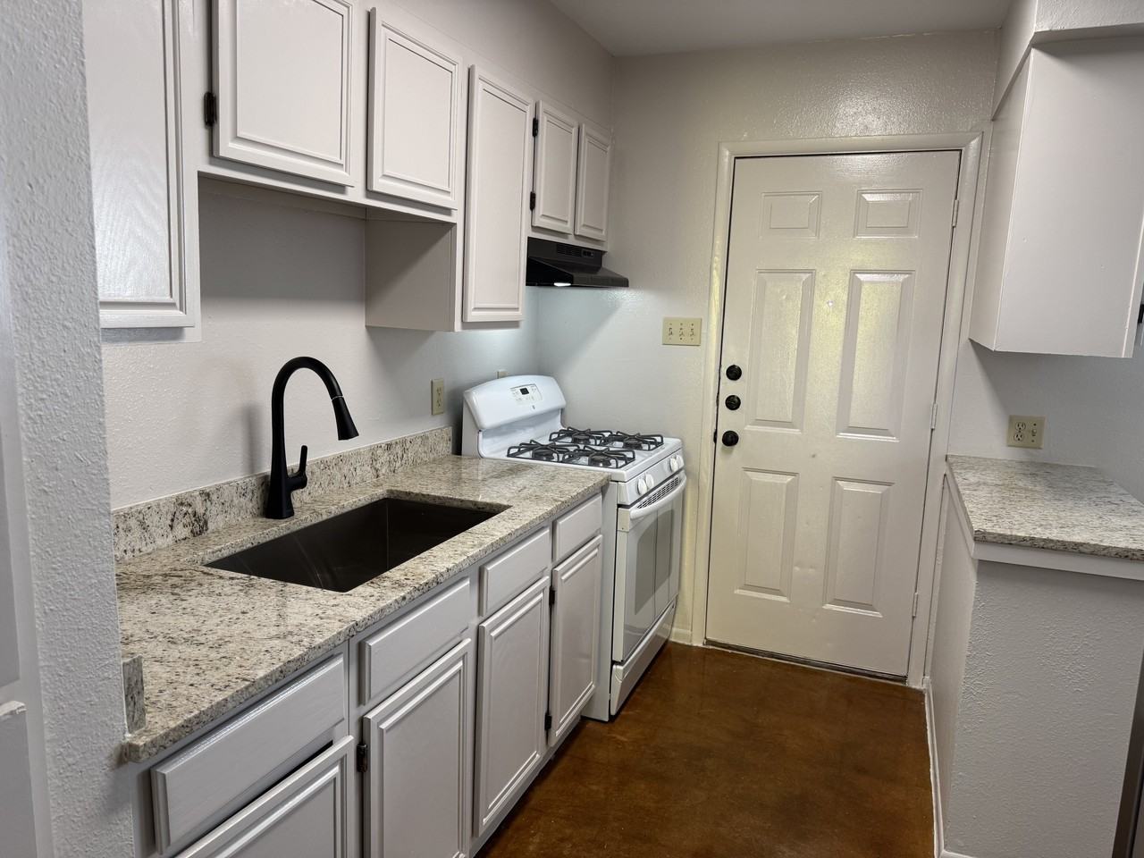 1218 Wyoming St #2 - Photo 3 of 10